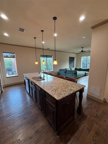 Building Photo - 3112 Pavonia Dr