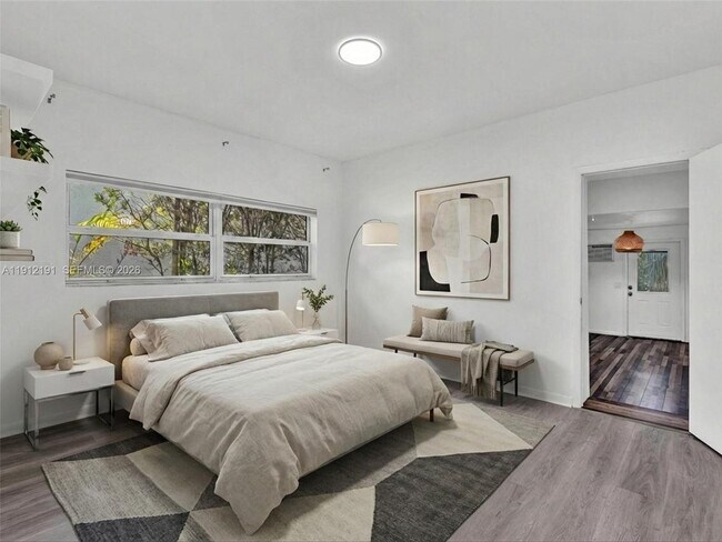 Building Photo - 9324 Byron Ave