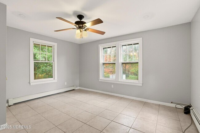 Building Photo - 61 Cassville Rd