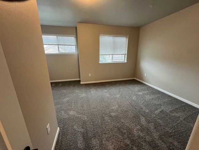 Building Photo - 2BED 2.5 BATH-NEWLY BUILT TOWNHOME IN A QUIET NEIGHBORHOOD
