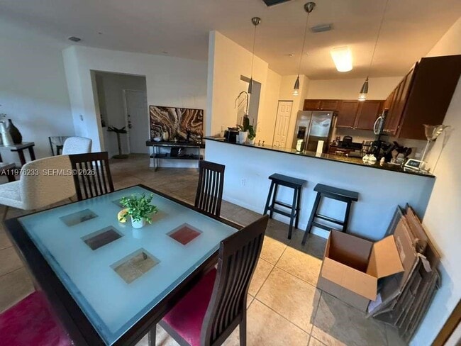 Building Photo - 8800 NW 107 Ct