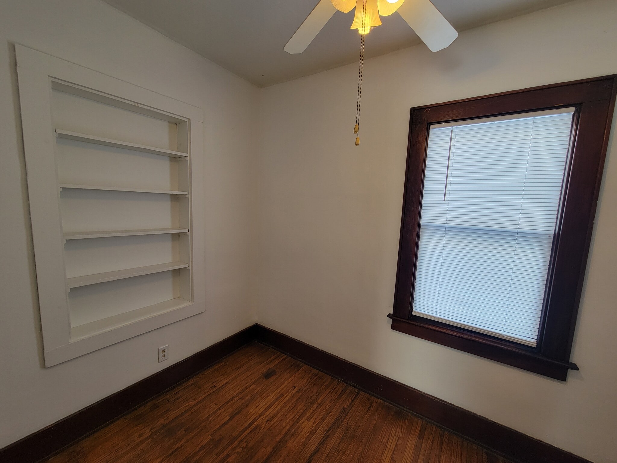 Bedroom 2 - 114 Roser St