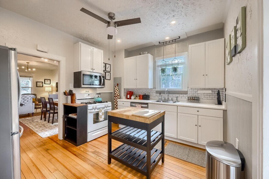 Building Photo - 3039 S Bannock St