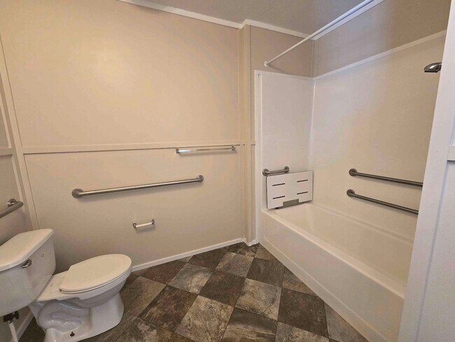 Building Photo - 709 N Collins Fwy