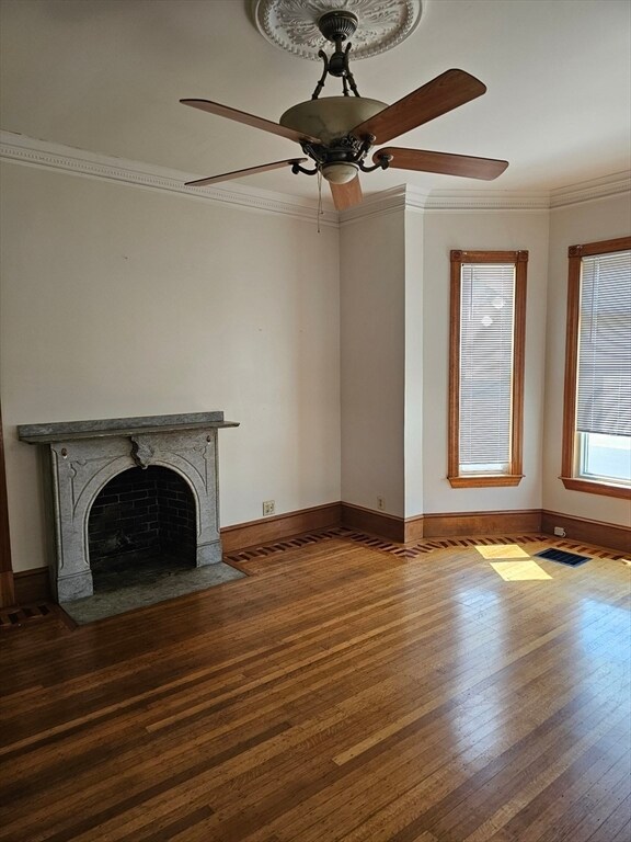 Building Photo - 1 Spring St