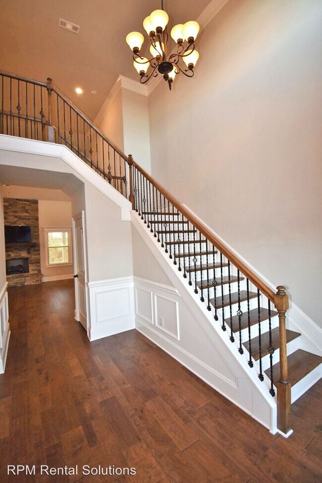 Building Photo - 4 br, 3 bath House - 1001 Kittywood Court
