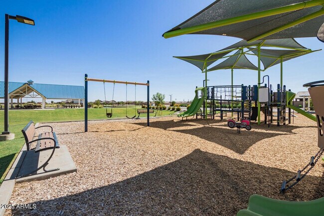 Building Photo - 2968 E Lucky Horseshoe Ln