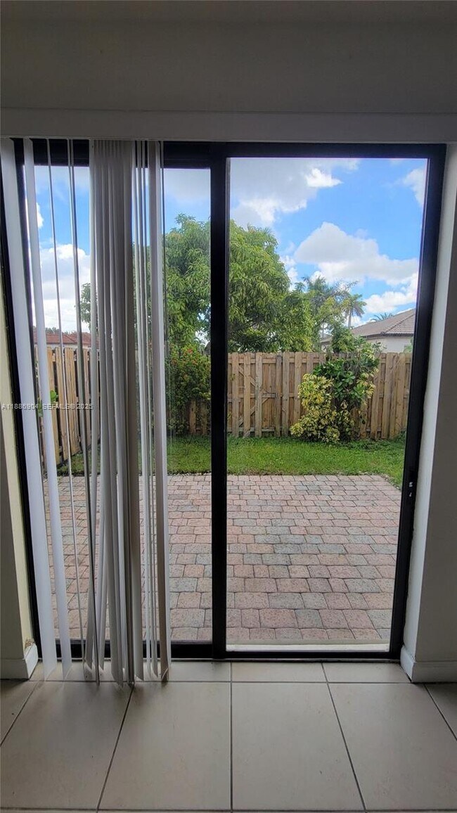 Building Photo - 4219 SW 164th Ct