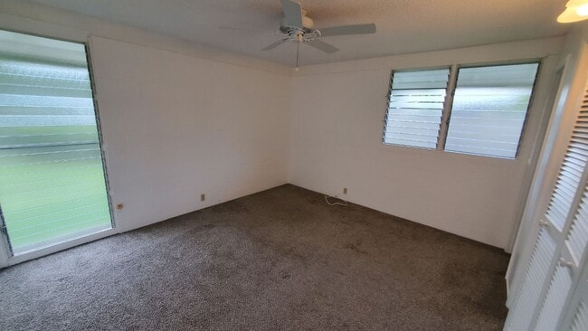 Building Photo - Crown Terrace single story with attached s...