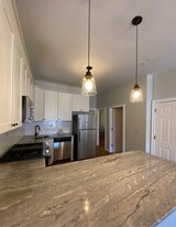 Building Photo - 12 Chelsea St