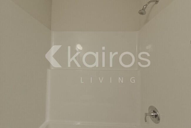 Building Photo - 2253 Banyon Cir