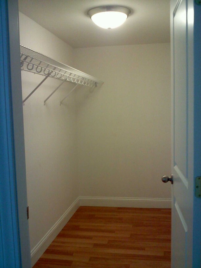 Walk in closet - 1A Pleasant Ridge Rd