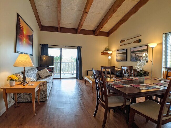 Building Photo - Cedar Lodge