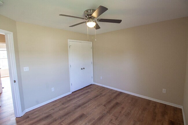 Building Photo - 5307 Currituck Ln