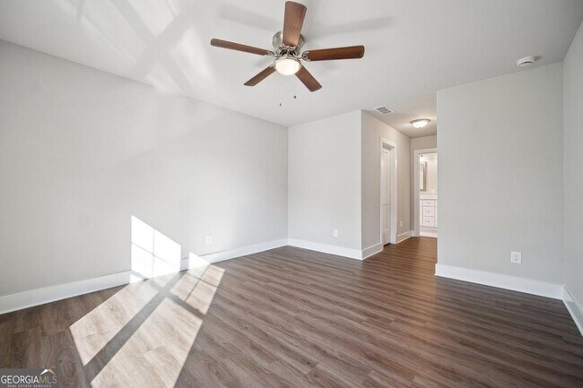 Building Photo - 6405 Crystal Cove Trail