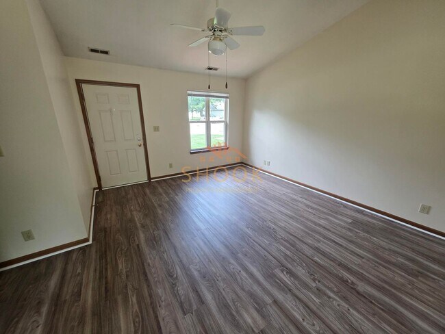 Building Photo - 2805/2807 Plaza Ln