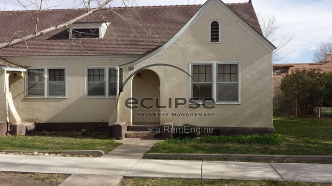 Building Photo - 909 3rd St