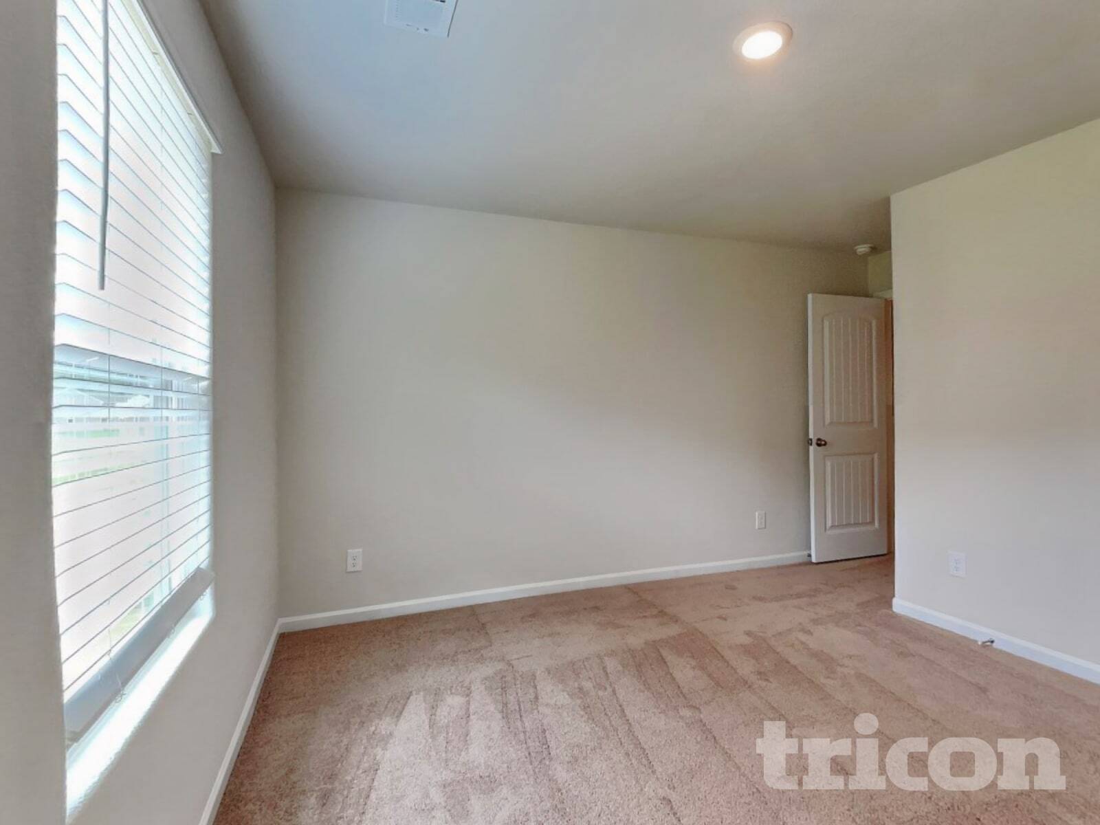 Building Photo - 294 Coleshill Rd