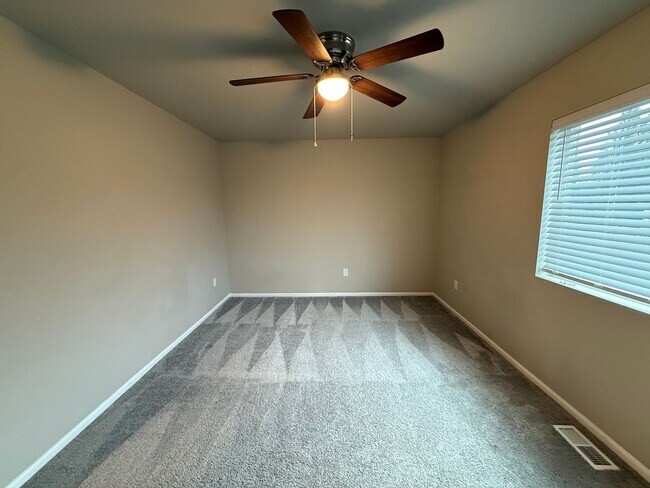 Building Photo - Spacious, modern 5-bed, 2.75-bath in sought-after Daisy Crossing Community in Sultan