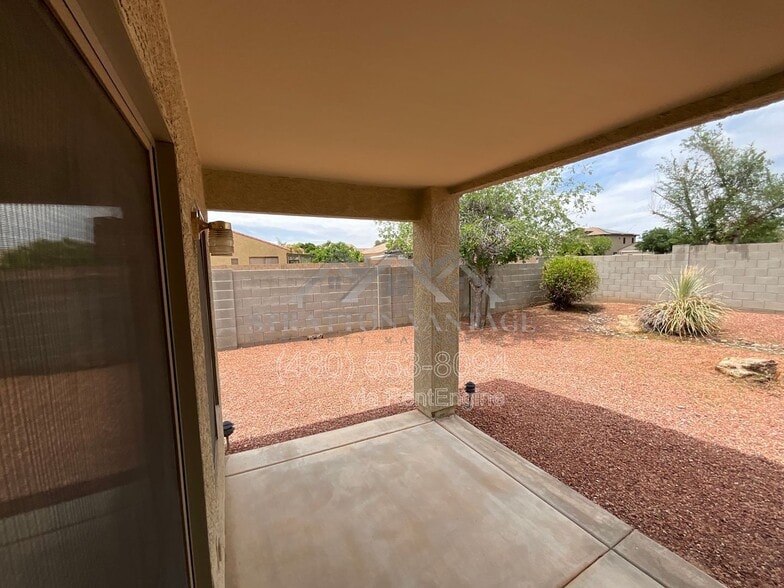 Building Photo - 15962 W Acapulco Ln