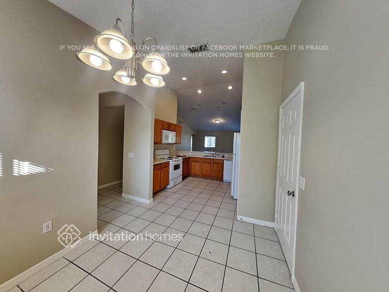 Building Photo - 312 Hillcrest Dr