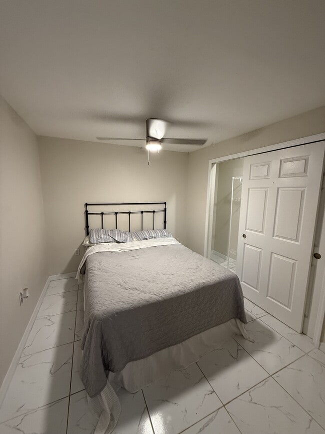 Building Photo - 429 Morgan Cir S