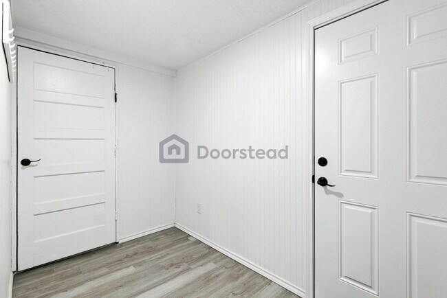 Building Photo - 7023 Westville Dr