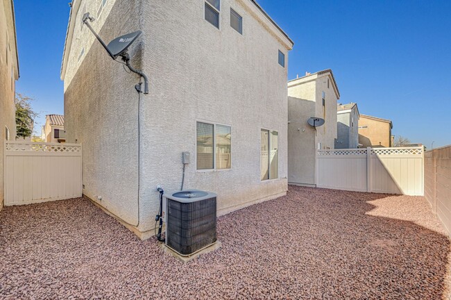 Building Photo - SOUTHWEST LAS VEGAS SINGLE FAMILY HOME IN ...