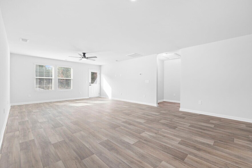 Building Photo - 6299 Swainson St SW