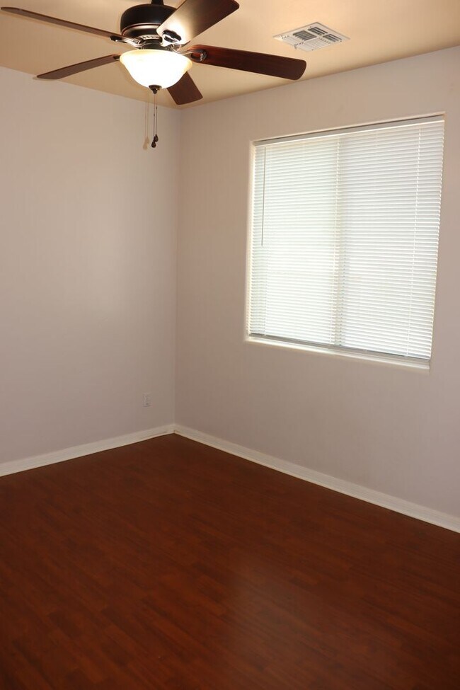 Building Photo - Beautiful West Side Home in Gated Community