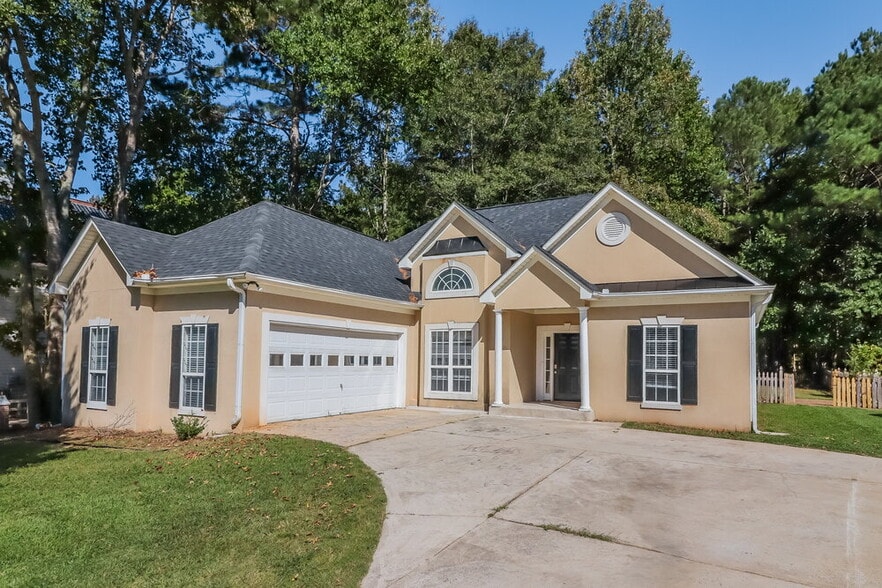 Primary Photo - 167 Ivey Lake Pkwy