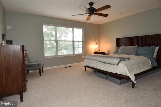 Building Photo - 406 Fortress Way