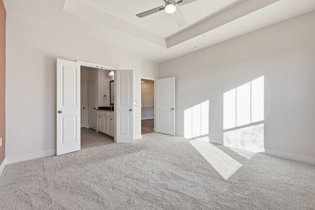 Building Photo - 1332 Square foot townhome in a beautiful community in Argyle, TX ready for lease.