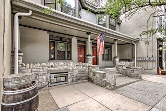 Building Photo - Spacious Home in Downtown Carlisle