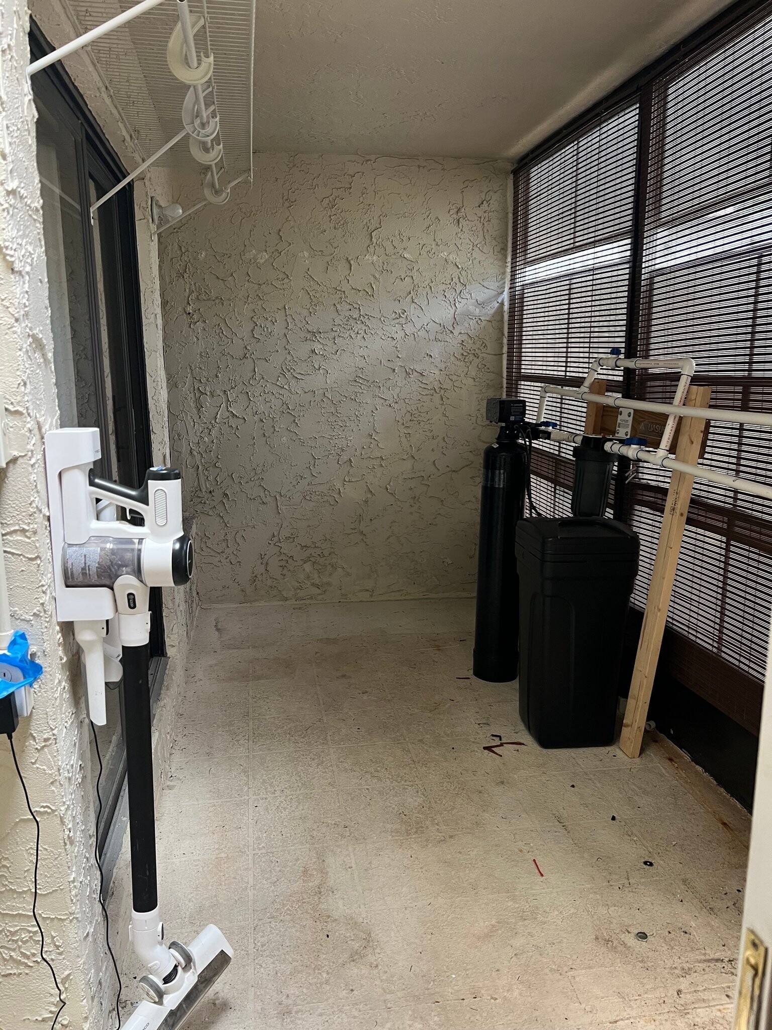 Building Photo - 2587 Cyprus Dr