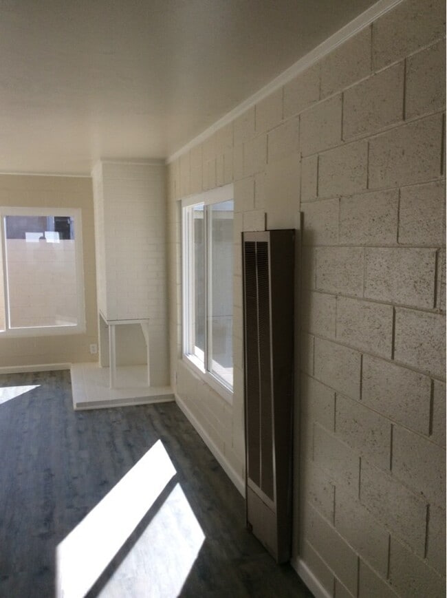 Building Photo - APPLY FOR THIS BEAUTIFUL HOME TODAY!