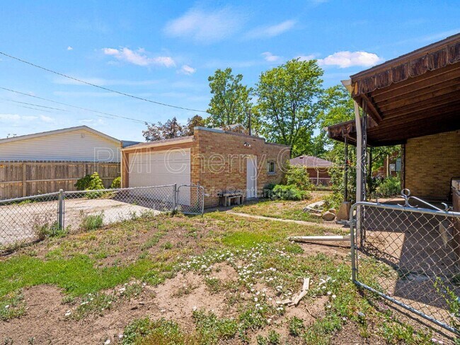 Building Photo - 4726 W 26th Ave