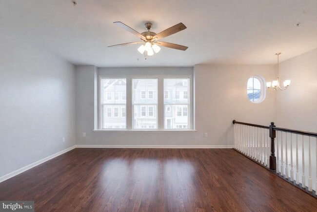 Building Photo - 7520 Calais Way