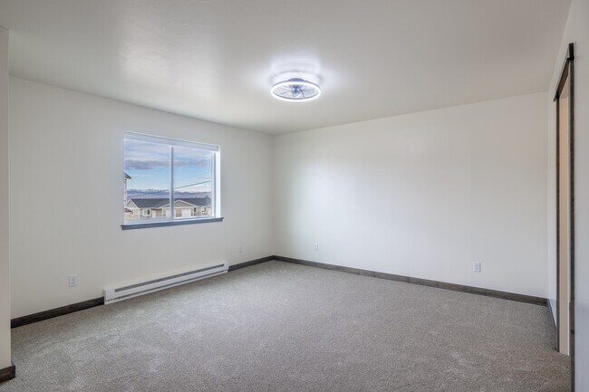 Building Photo - 3396 Crosswind Ct
