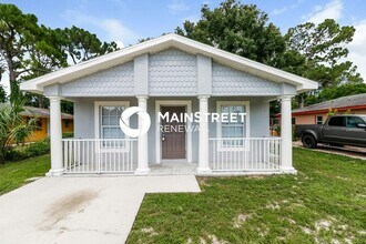 Building Photo - 3 Bedroom Pet-Friendly Home in Fort Myers, FL with Main Street Renewal