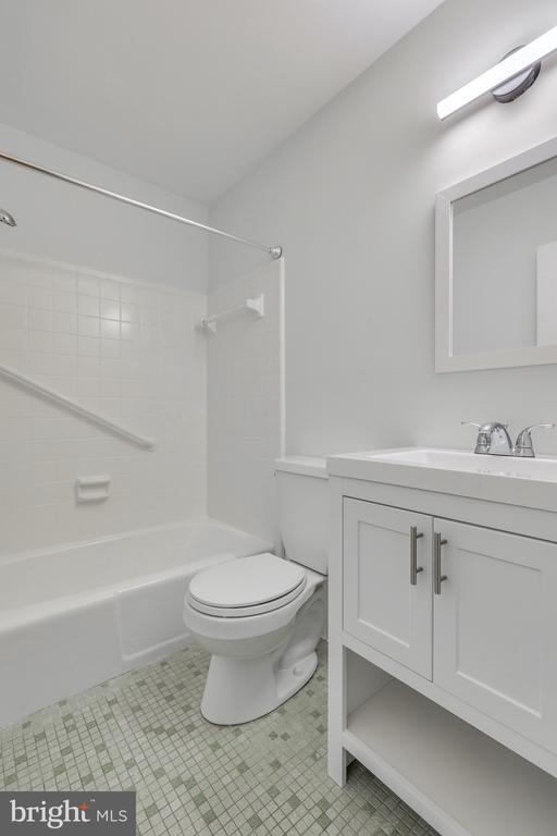 Building Photo - 9622 Cinnamon Creek Dr
