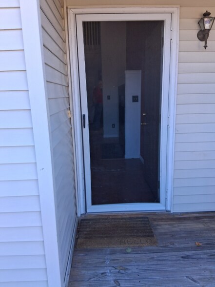 Building Photo - 5017 Gatehouse Way