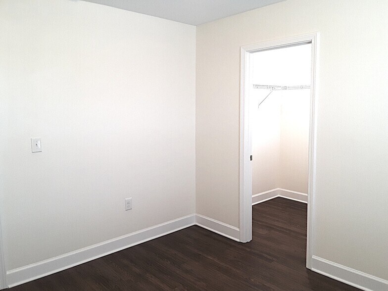 Building Photo - 4343 Reisswood Loop