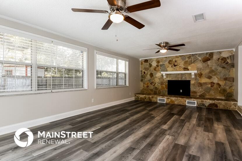 Building Photo - 6300 Lyons St