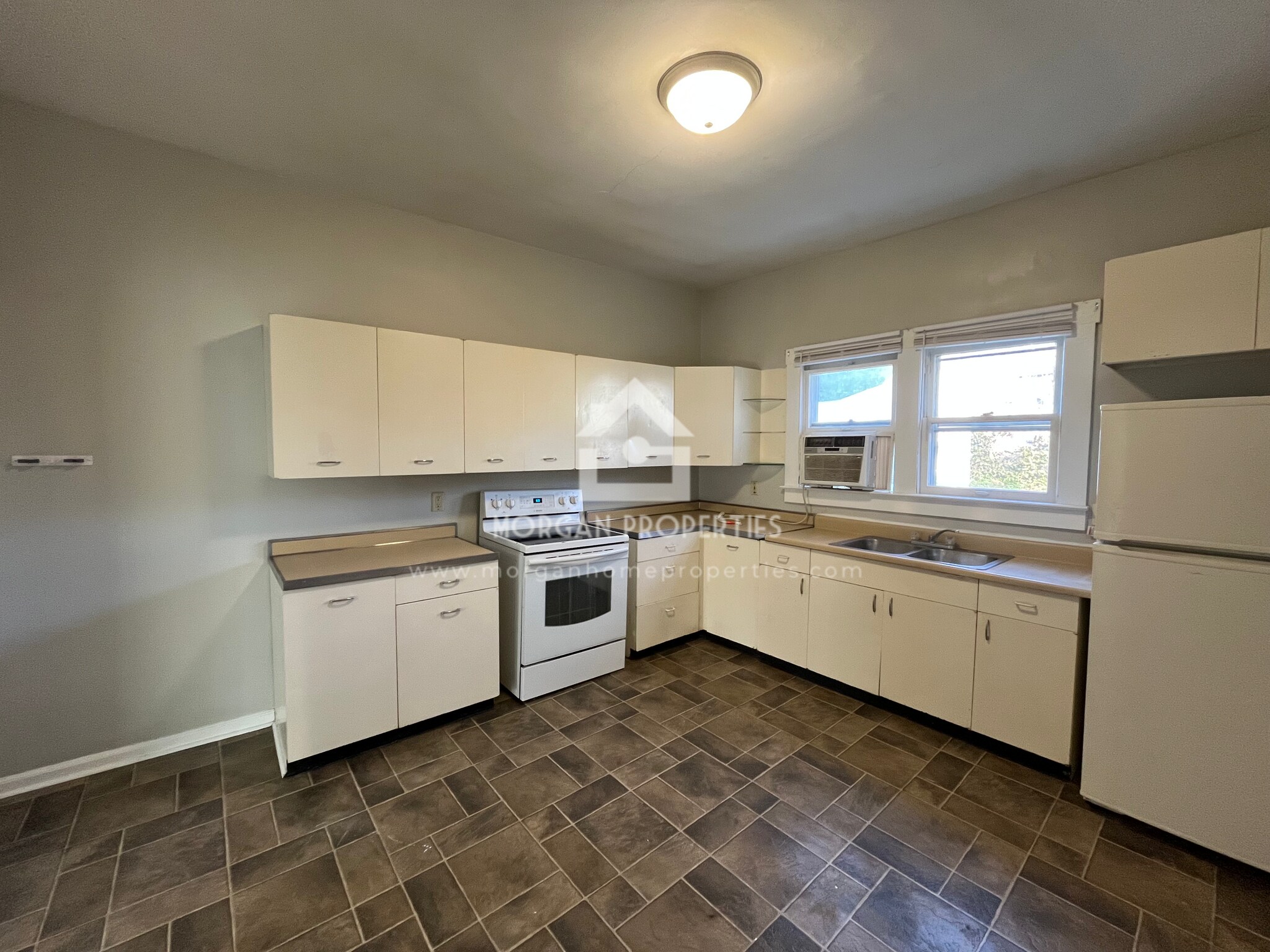 Building Photo - 206 N 17th St