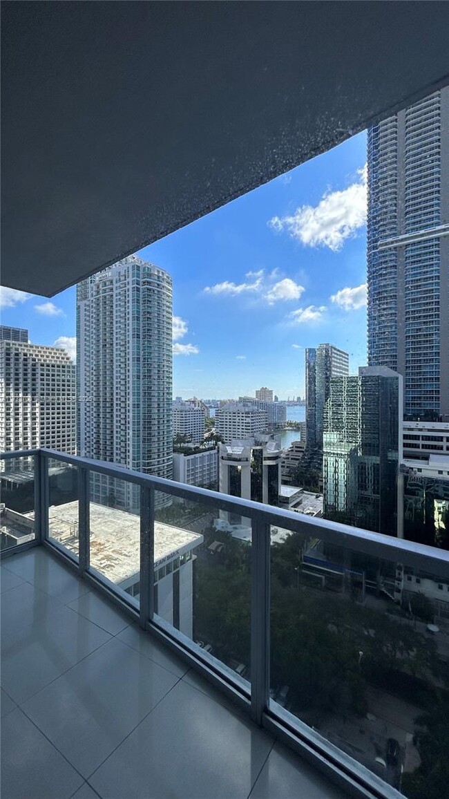 Primary Photo - 1050 Brickell Ave