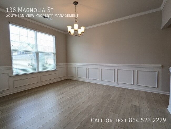Building Photo - 138 Magnolia St