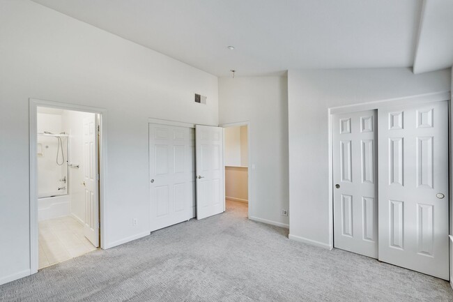 Building Photo - 3013 Goodacre Ct