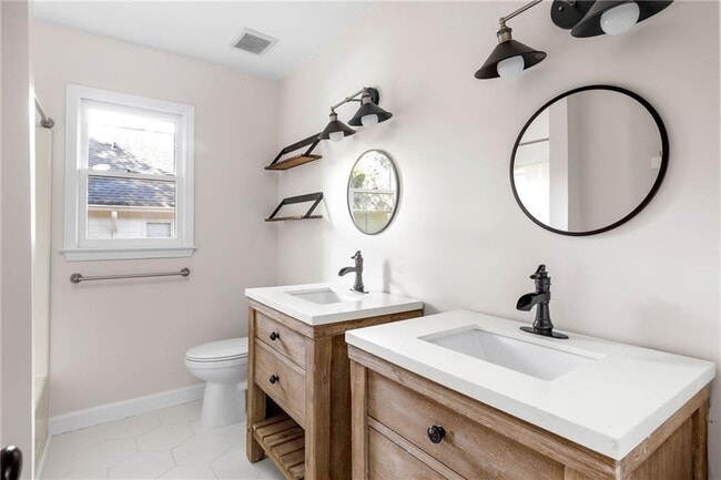 Building Photo - 3784 Market Crescent