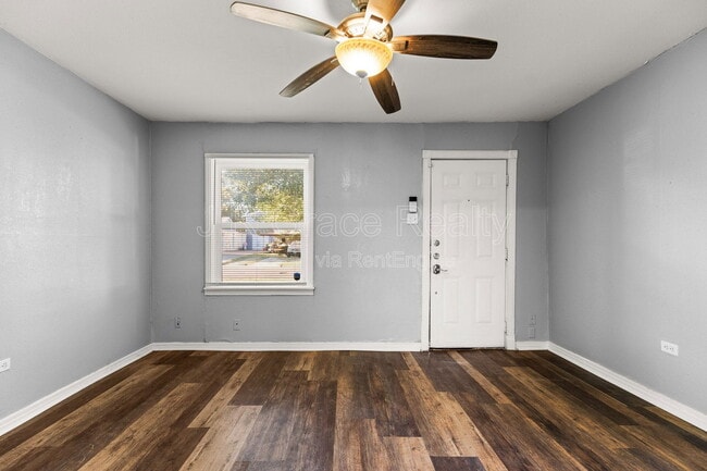 Building Photo - 3621 Redbird St